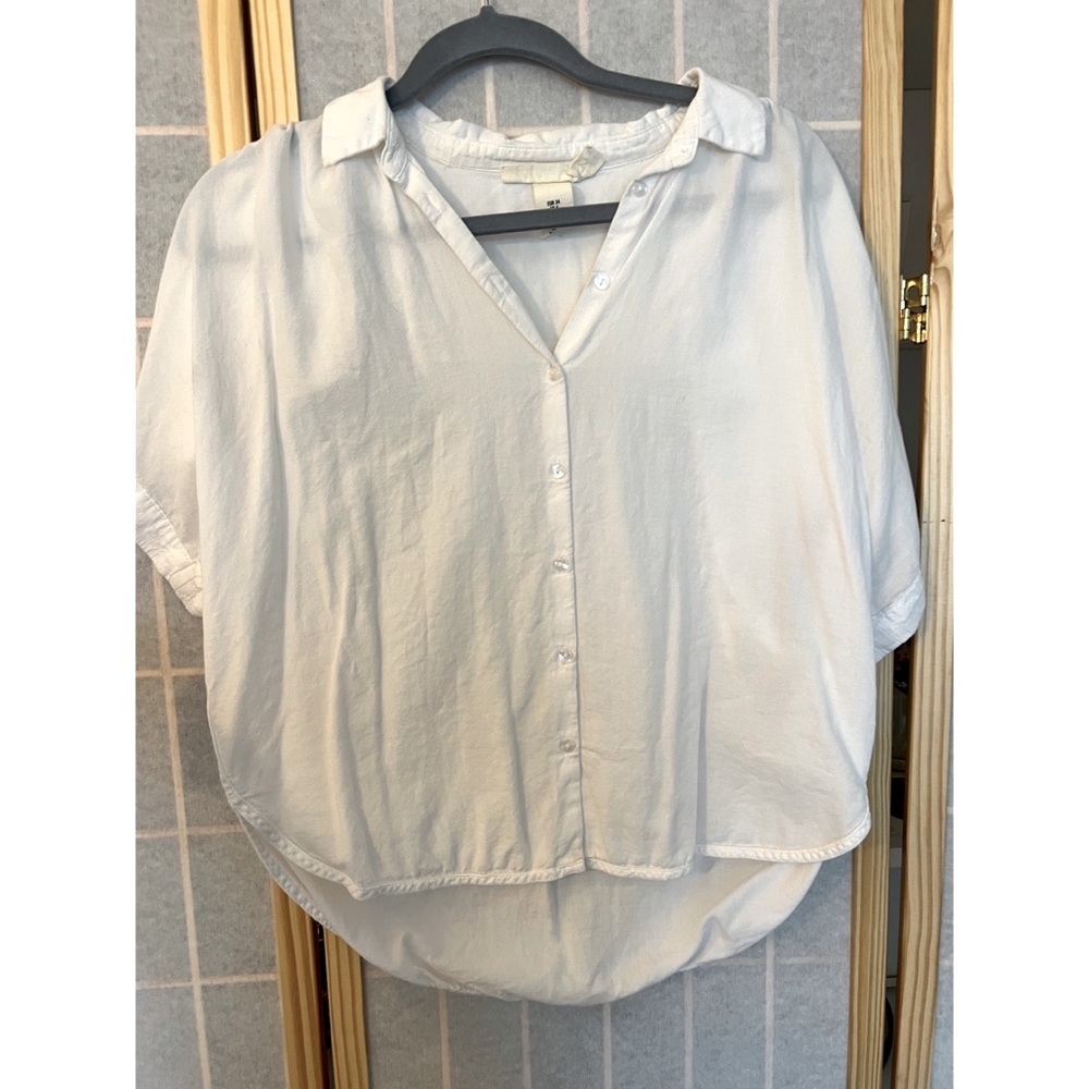 Short sleeve button up